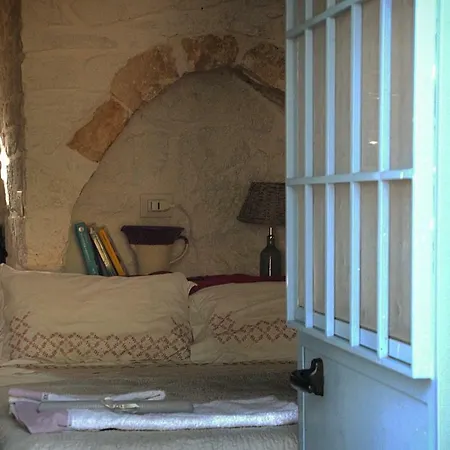 Trulli Magiche Serre Vila