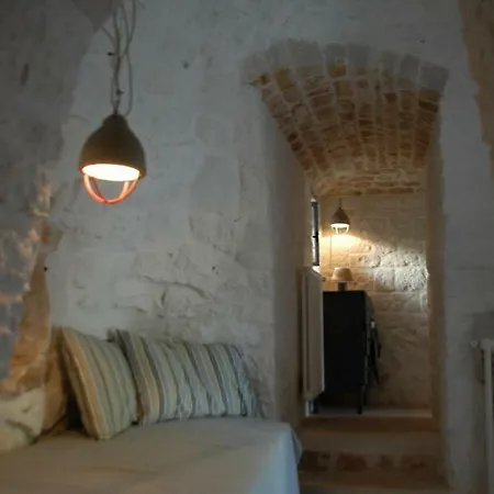 Trulli Magiche Serre Ostuni